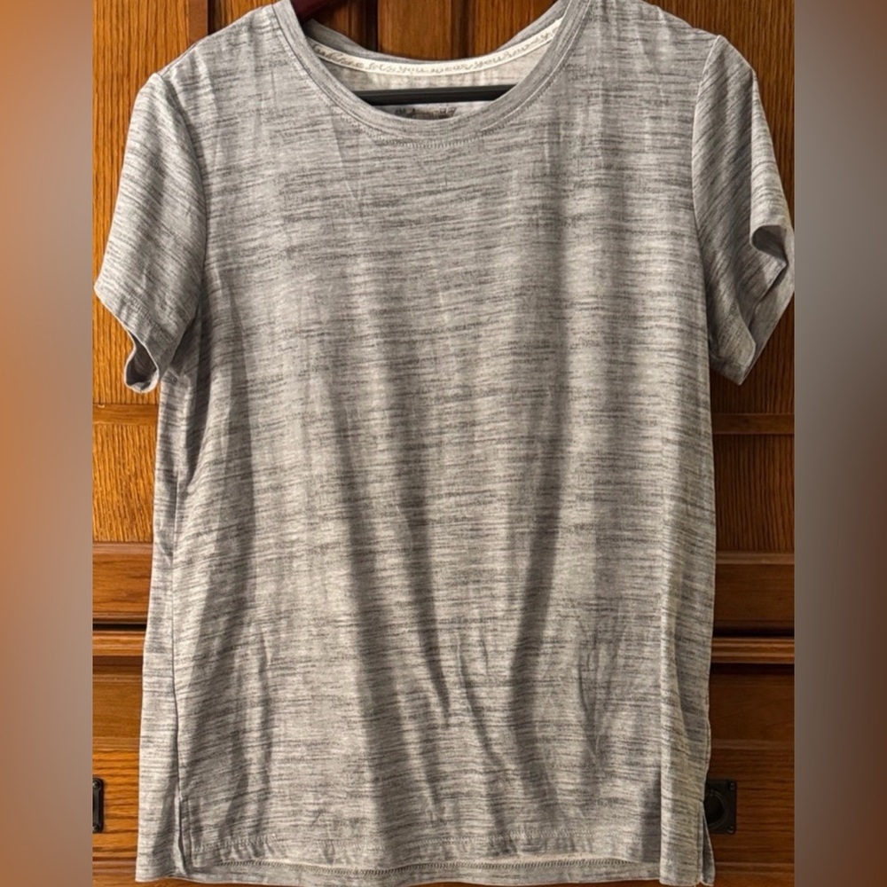 Muk Luks Heathered Gray Round Neck Tee Soft Casual Layering Basic Sleep Buttery